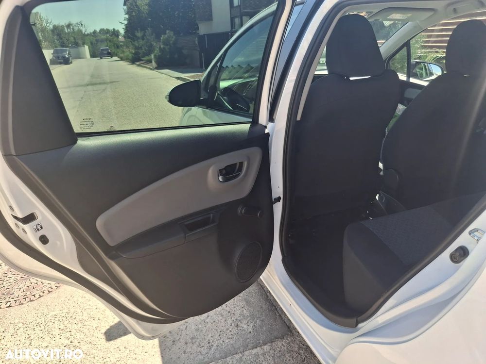 Toyota Yaris 1.3 VVT-i Luna - 7