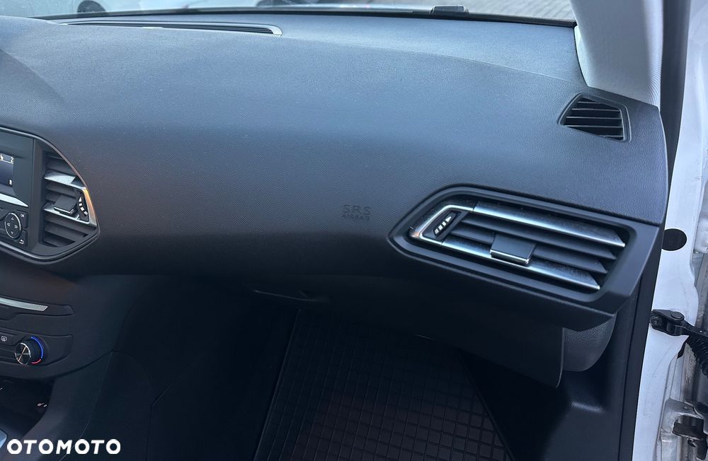 Peugeot 308 BlueHDi 100 Stop & Start Active - 31