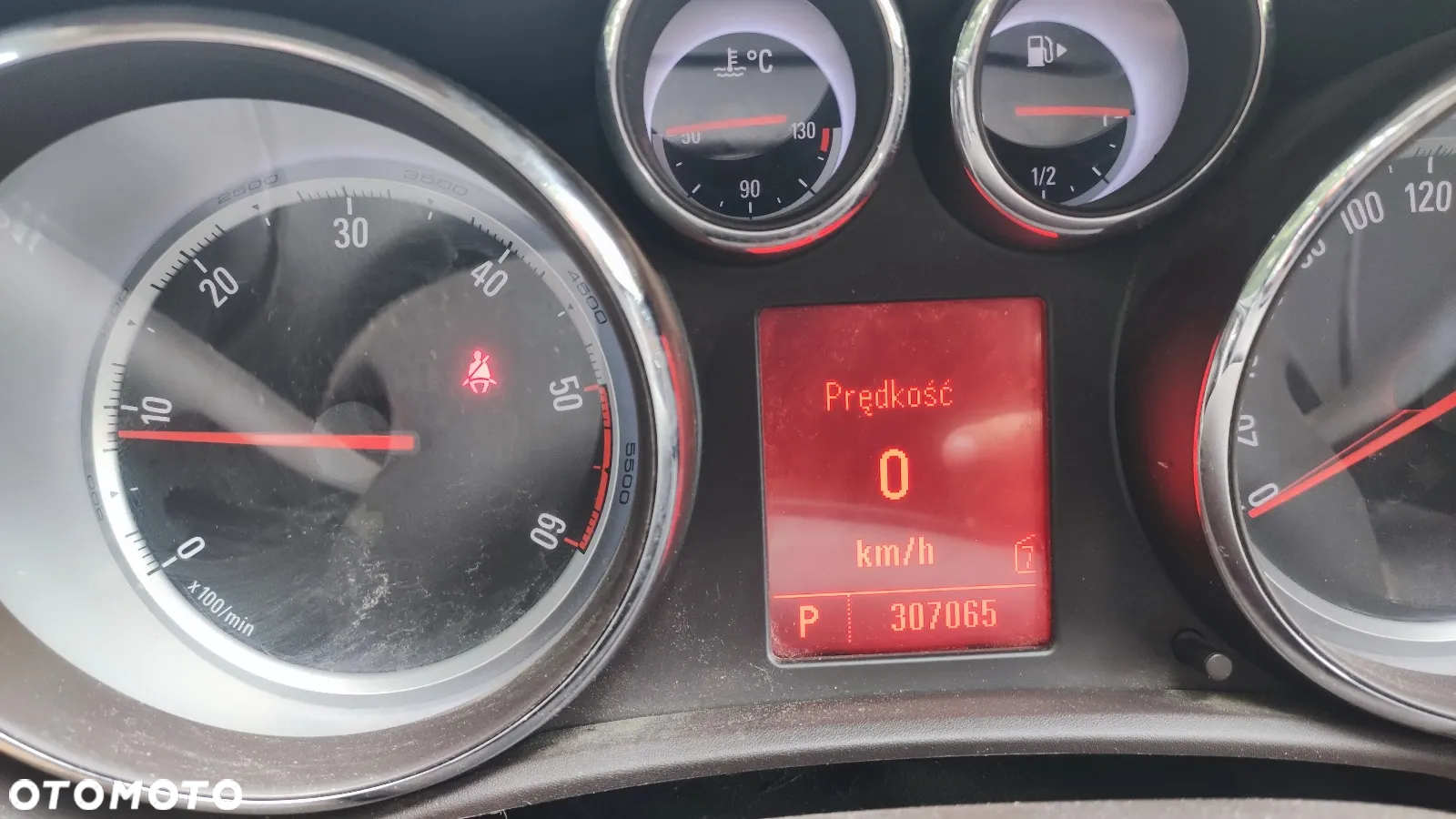Opel Astra IV 2.0 CDTI Cosmo - 4
