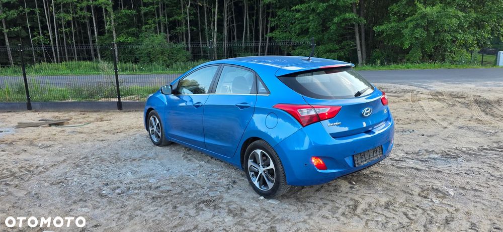 Hyundai i30 blue 1.4 Style - 7