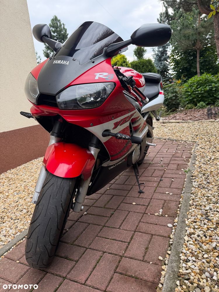 Yamaha R6 - 5