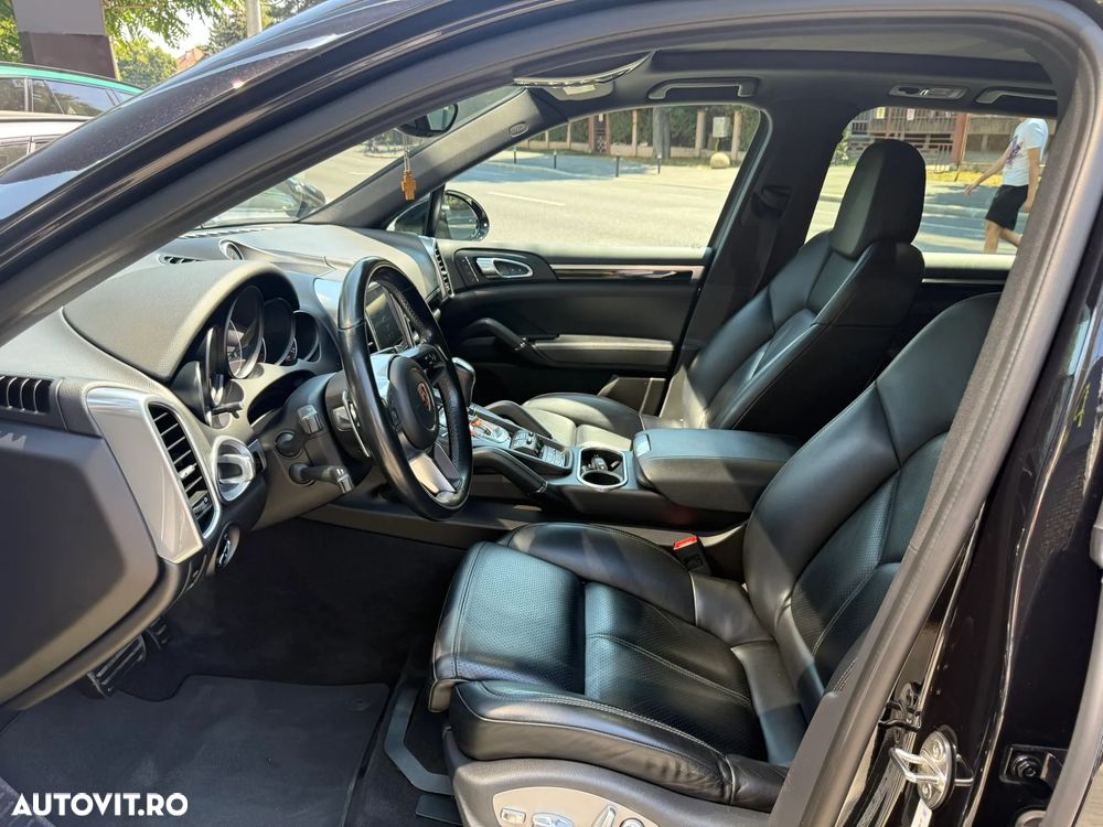 Porsche Cayenne Platinum Edition - 9