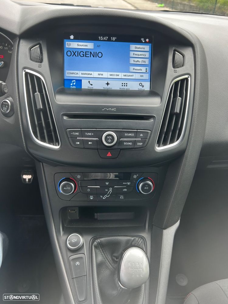 Ford Focus 1.0 EcoBoost MHEV ST-Line - 18