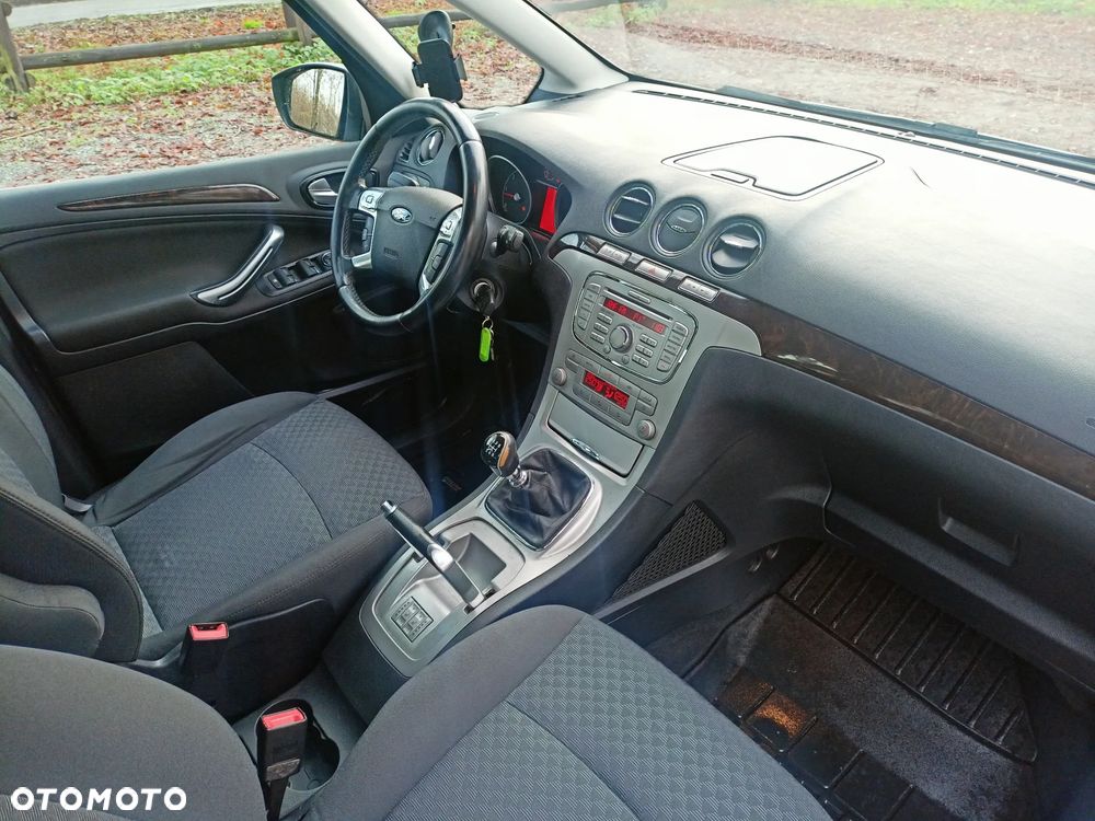 Ford Galaxy 2.0 TDCi Ghia - 12