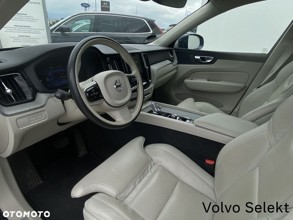 Volvo XC 60 - 21