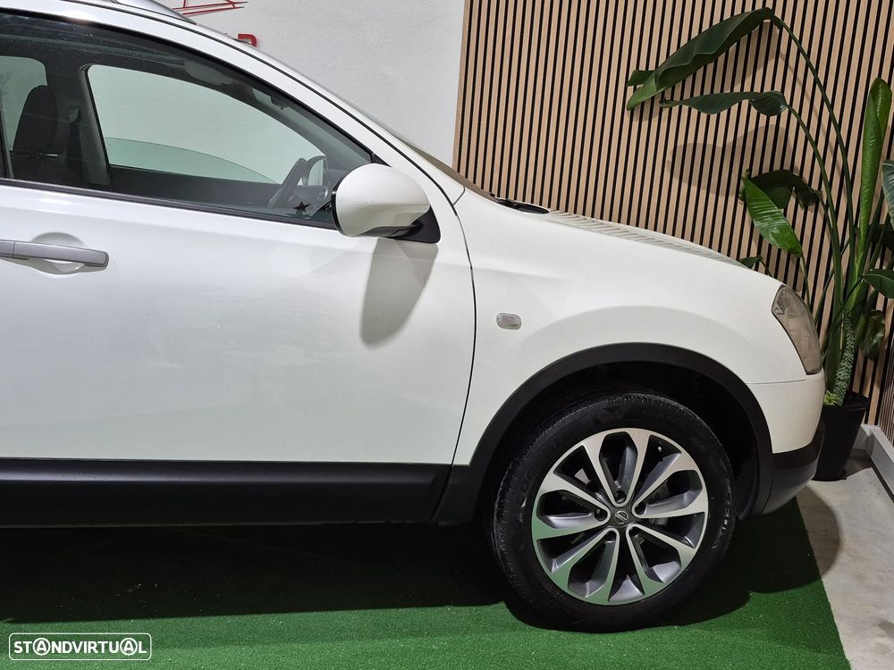 Nissan Qashqai 1.6 Tekna Premium 17 - 9