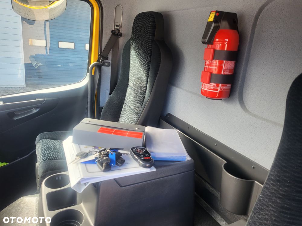 Mercedes-Benz **Mercedes Atego 1524 Chłodnia + Winda Euro 6 2018 / 240 tys. km / 15 EP / Pneumatyka / Tempomat** - 7