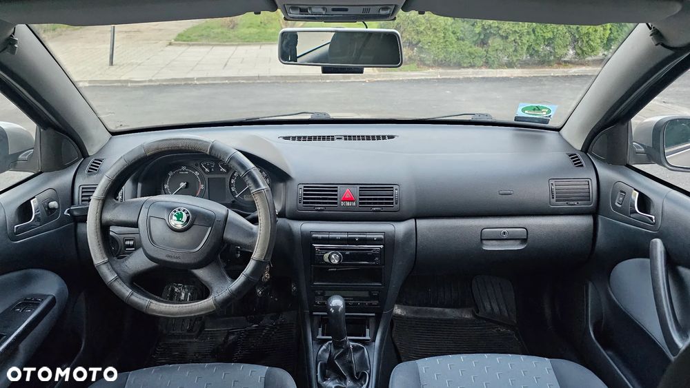 Skoda Octavia 1.9 TDI Tour - 10