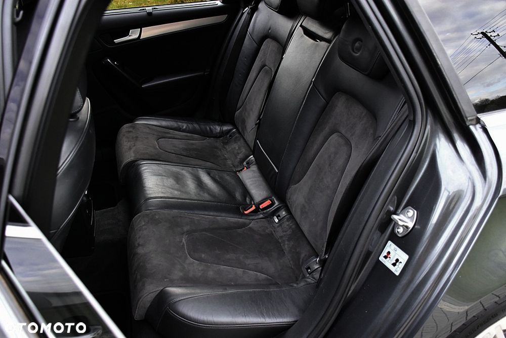 Audi A4 Avant 2.0 TDI DPF quattro S tronic S line Sportpaket - 38