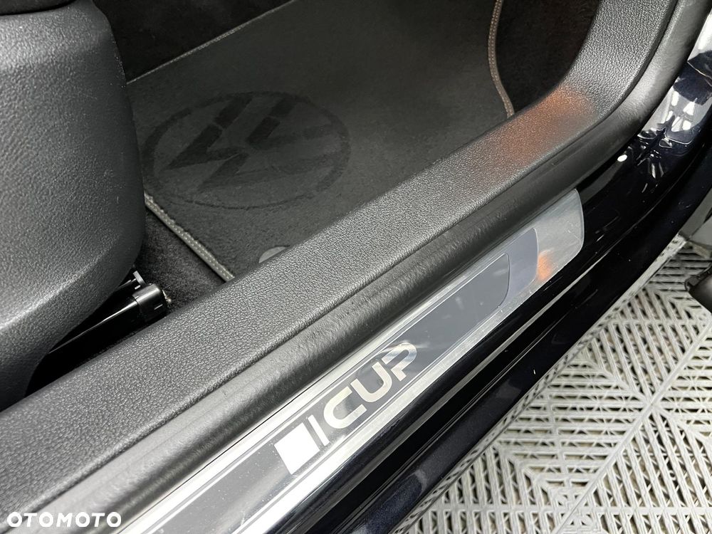 Volkswagen Tiguan - 8
