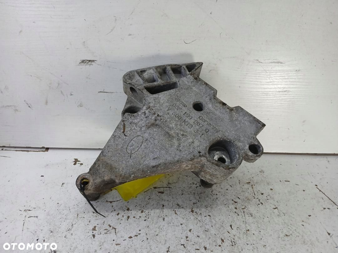 ŁAPA SILNIKA MOCOWANIE WSPORNIK AUDI A3 8P GOLF V 1.6 KOD BSE 06F199207D - 2