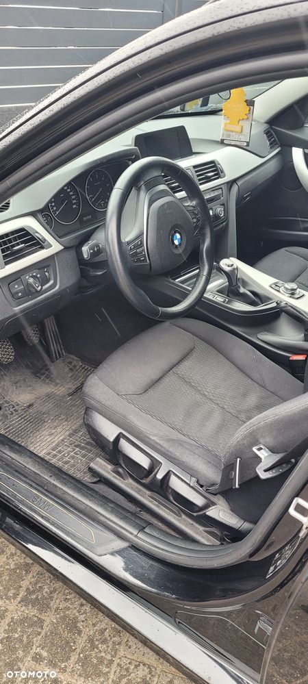 BMW Seria 3 320d DPF - 7