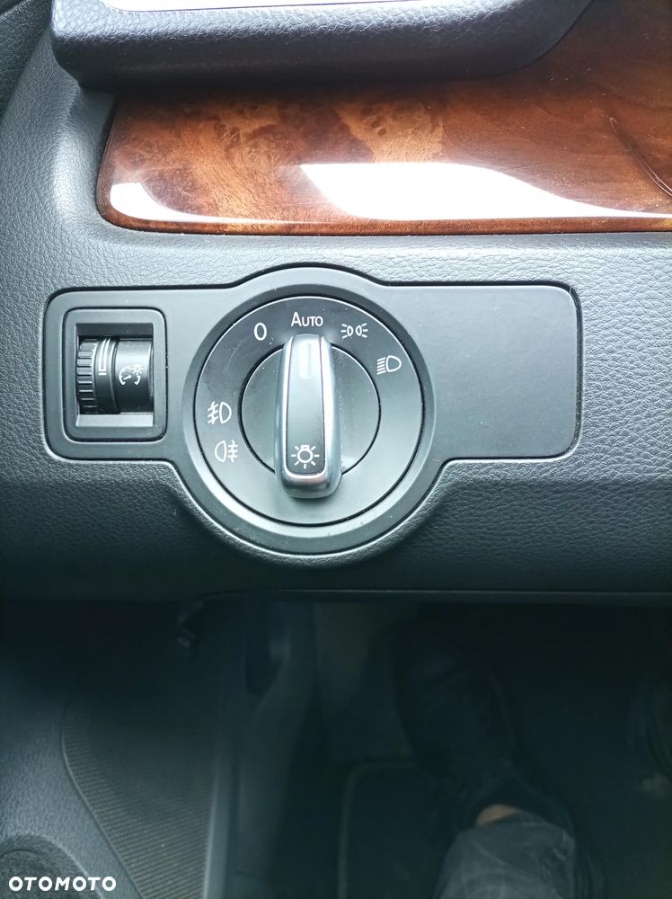 Volkswagen Passat 3.6 V6 4Mot Highline DSG - 13