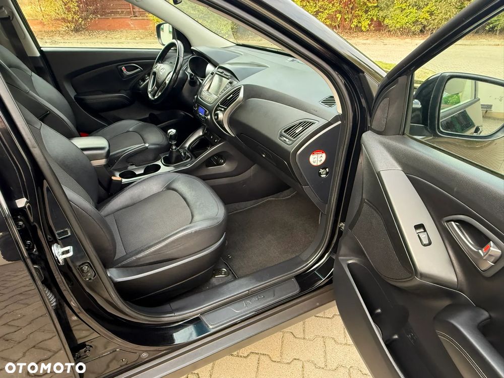 Hyundai ix35 1.6 2WD Fifa World Cup Edition - 31