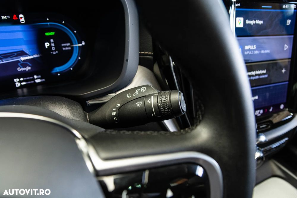 Volvo XC 60 T6 AWD AT PHEV Plus Dark - 23