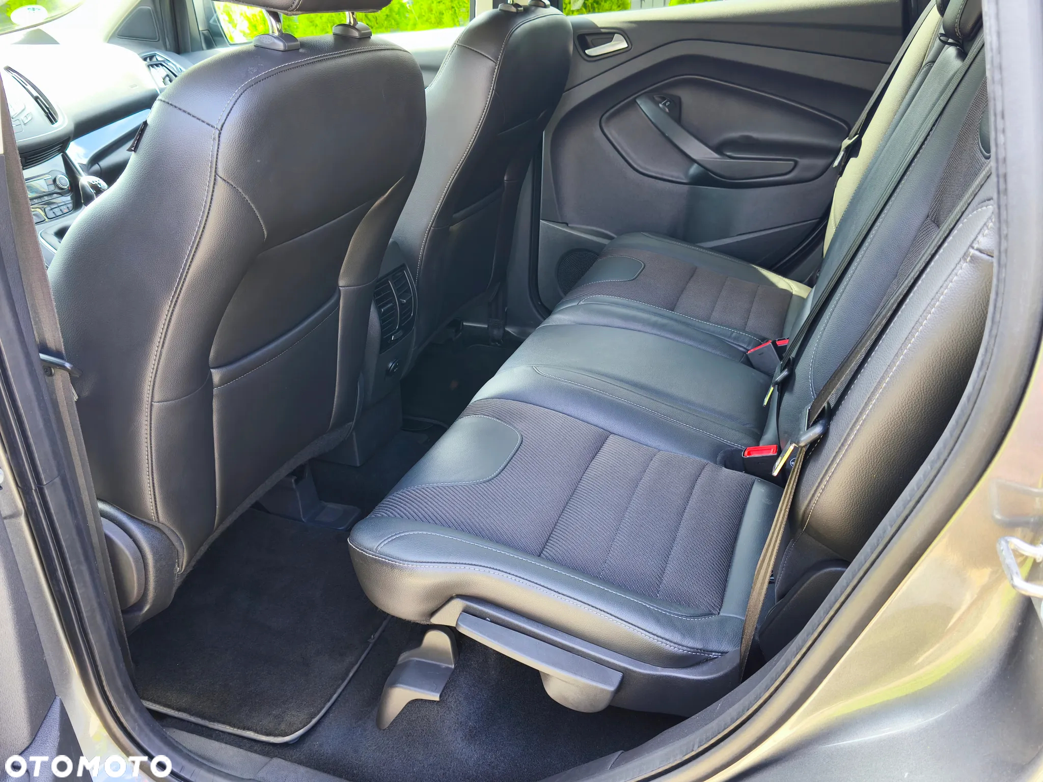 Ford Kuga 2.0 TDCi 4x4 Titanium - 22