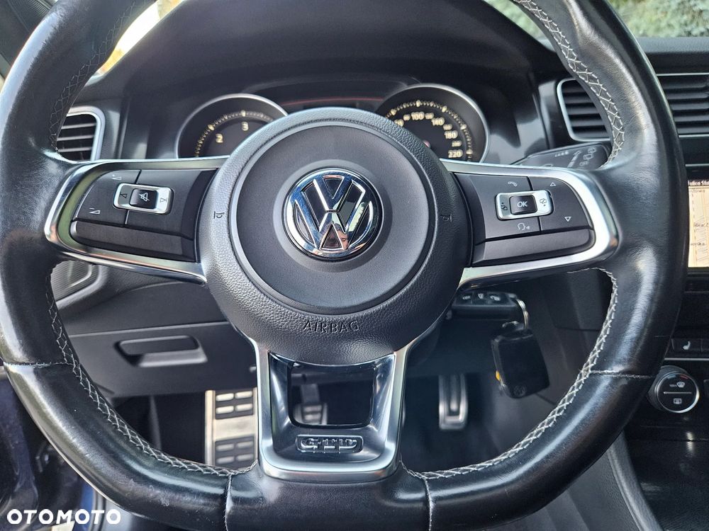 Volkswagen Golf GTD BlueMotion Technology - 23