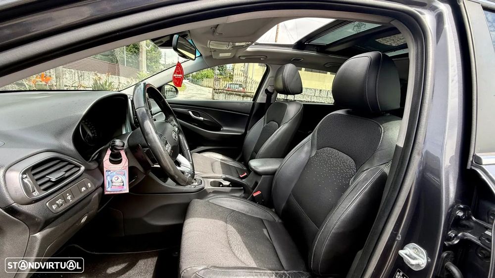 Hyundai i30 SW - 17