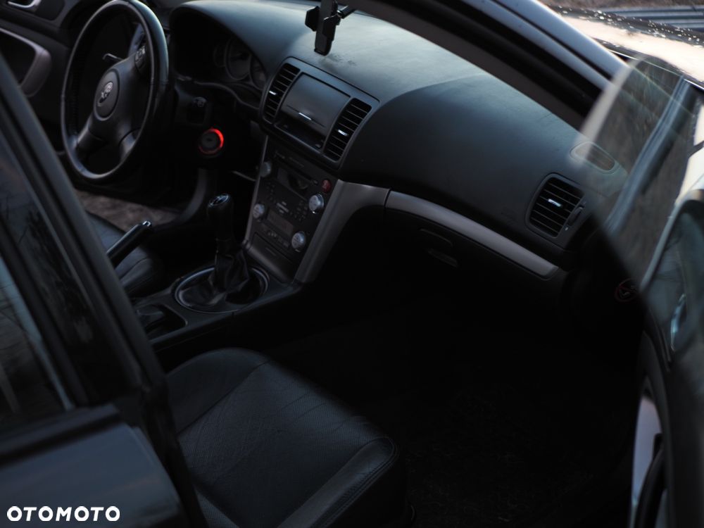 Subaru Legacy - 2