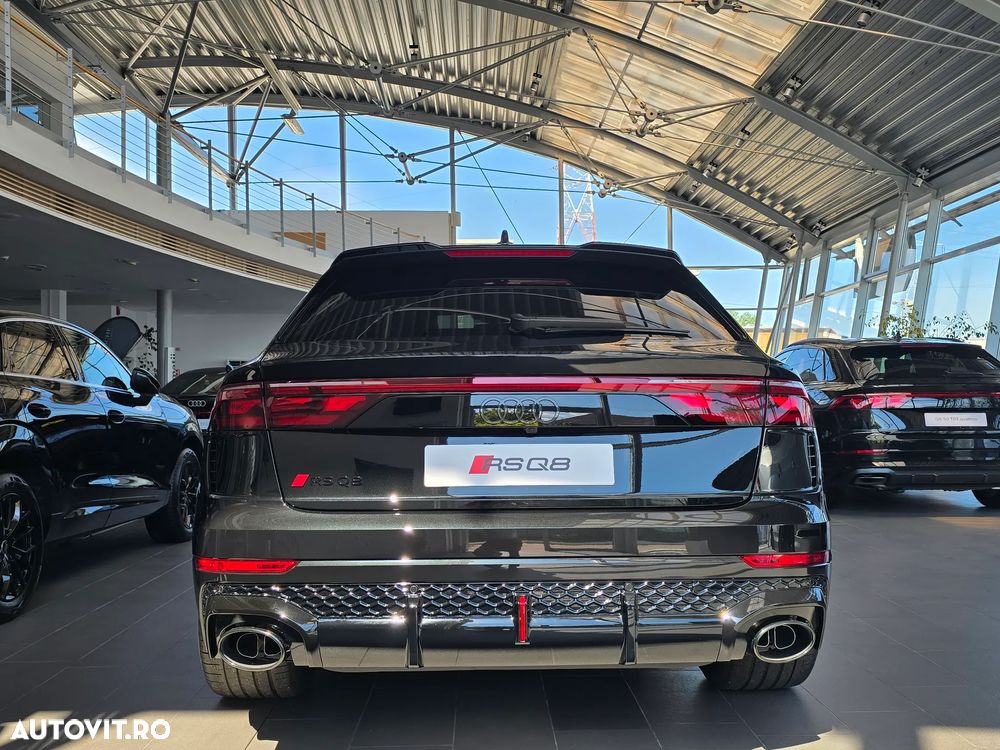 Audi RS Q8 Performance quattro Tiptronic MHEV - 6
