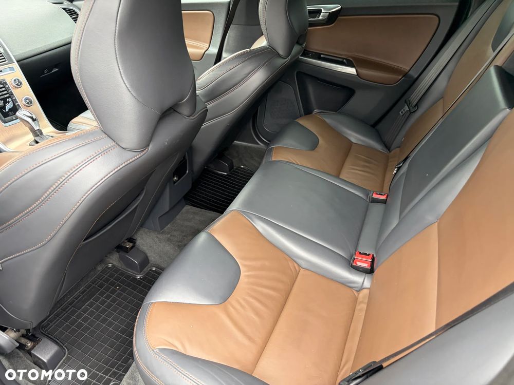 Volvo XC 60 D4 Drive-E Summum - 27