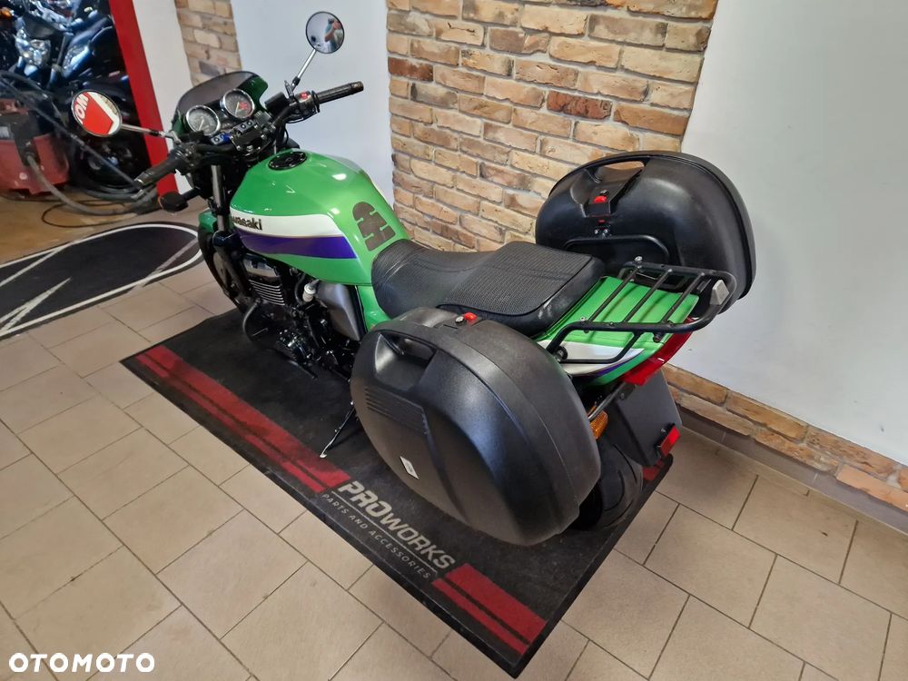 Kawasaki ZRX - 6