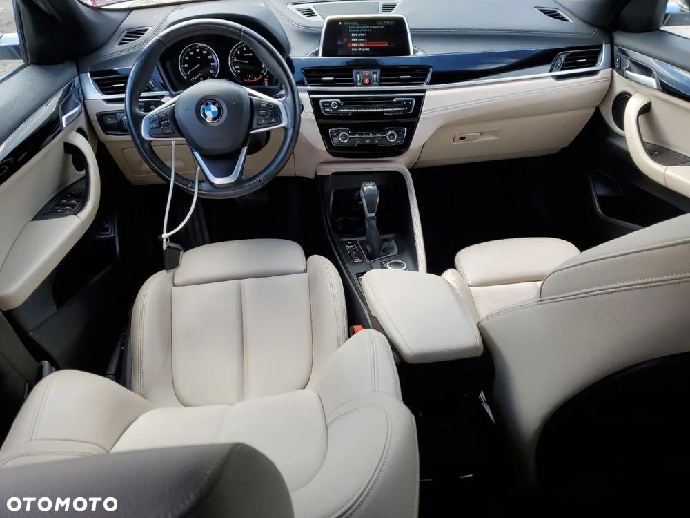 BMW X2 sDrive20i Advantage Plus - 7