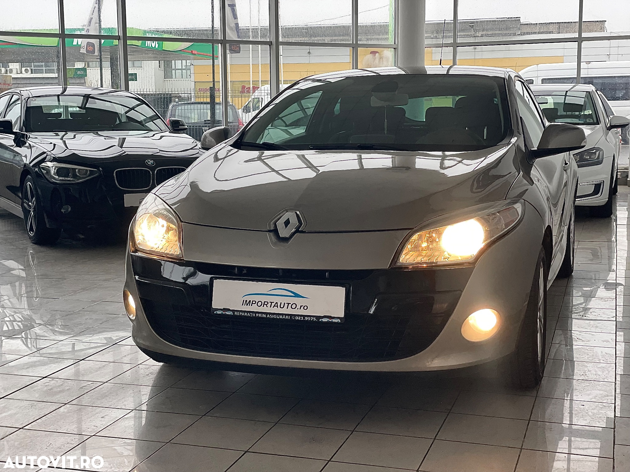 Renault Megane III Coupe 1.5 dCi Color Edition - 3