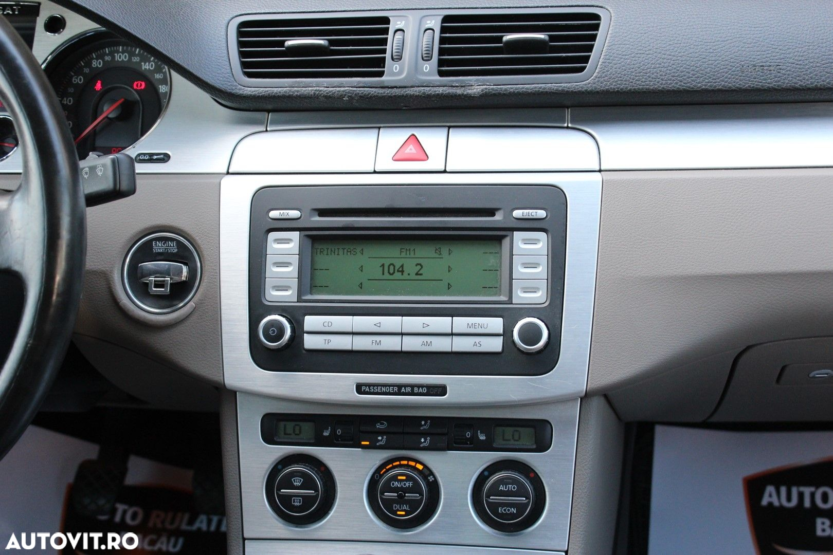Volkswagen Passat - 14
