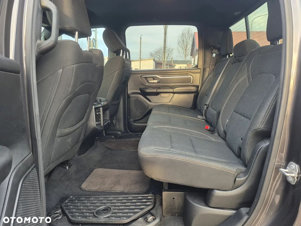 RAM 1500 Crew Cab Sport - 14