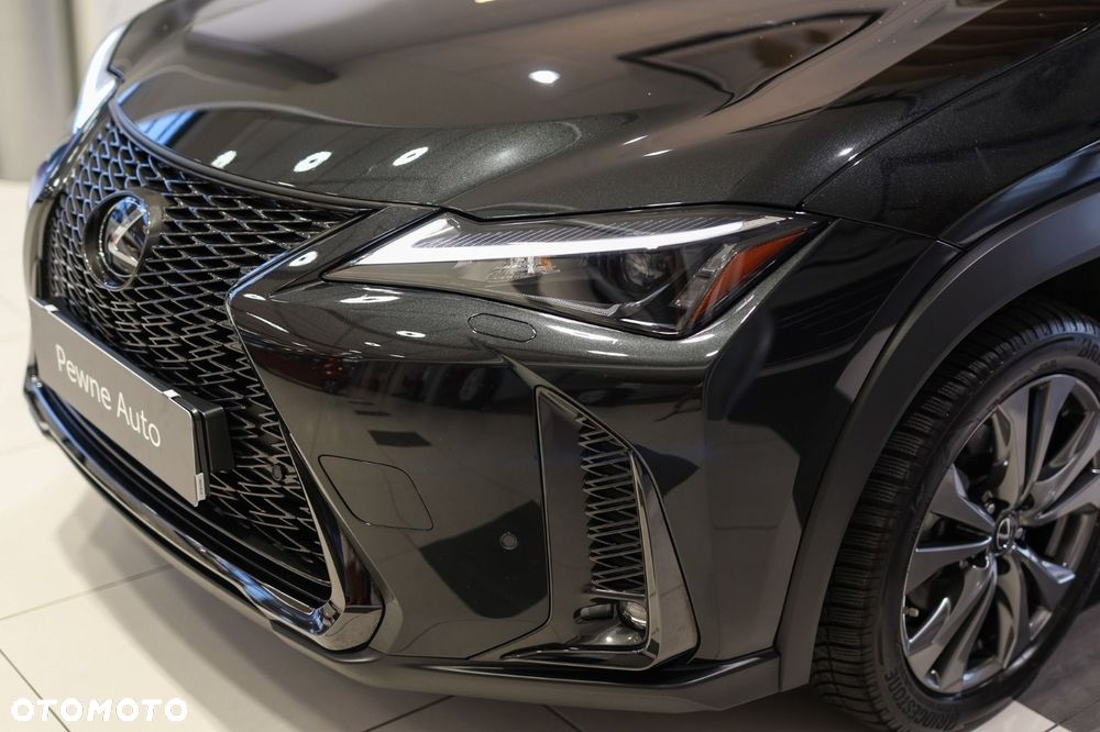 Lexus UX - 27