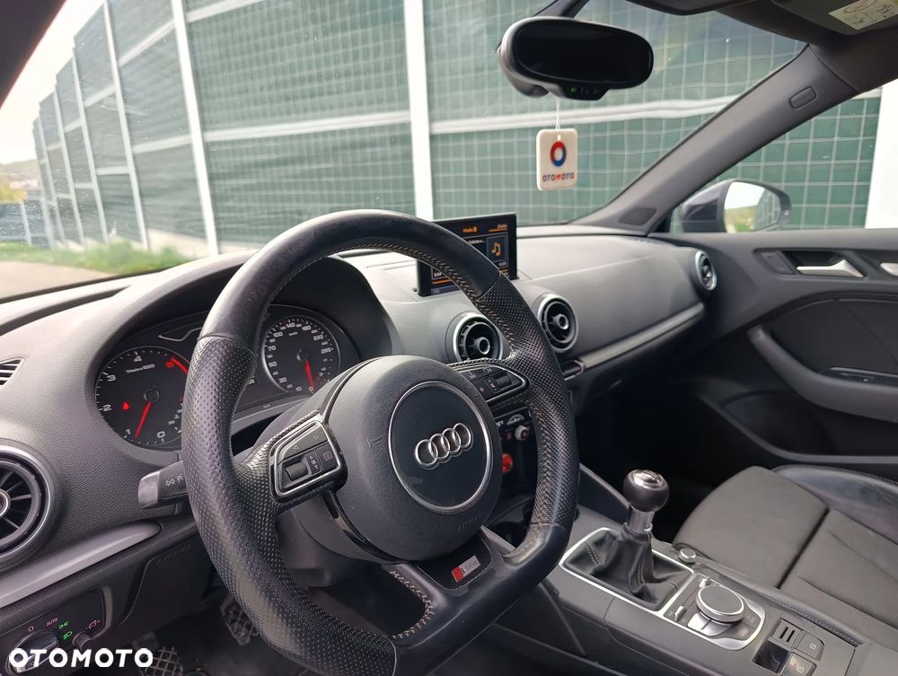 Audi A3 Sportback 2.0 TDI S line Sportpaket - 29