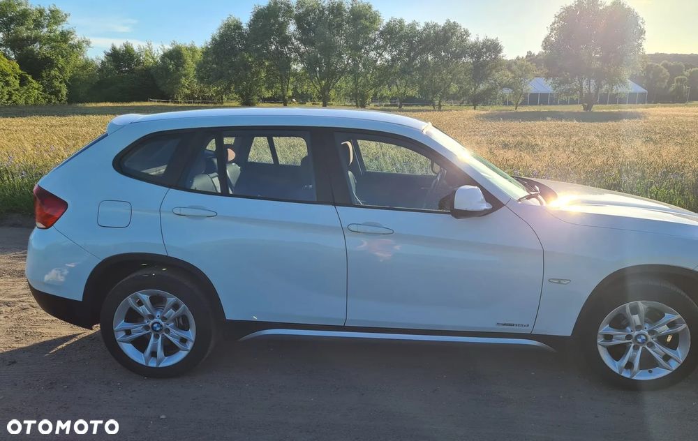 BMW X1 sDrive18d xLine - 8