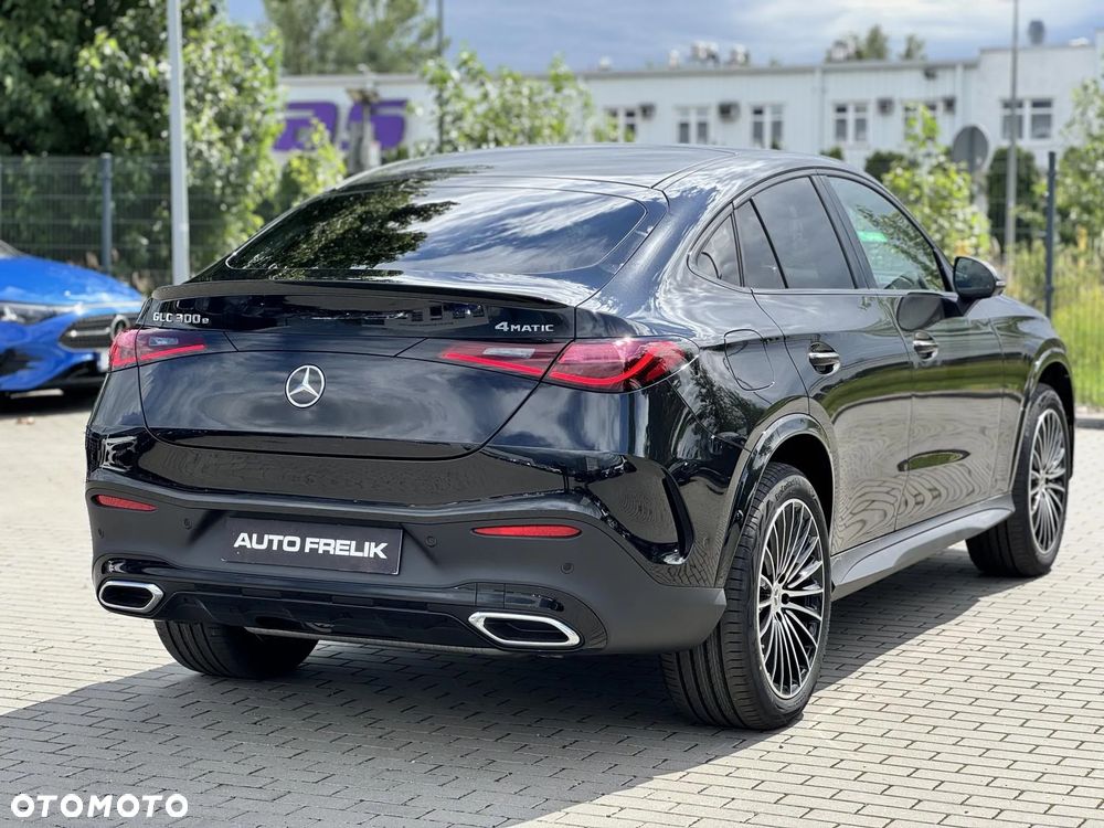 Mercedes-Benz GLC 300 e PHEV 4-Matic AMG Line - 10