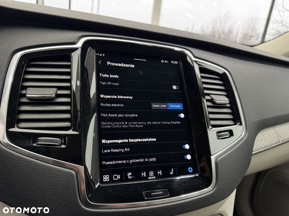 Volvo XC 90 - 33