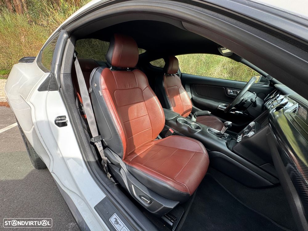 Ford Mustang 2.3i EcoBoost Aut. - 8