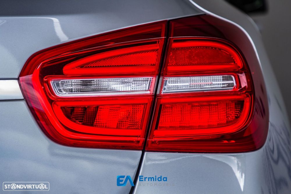 Mercedes-Benz GLA 220 d AMG Line - 11