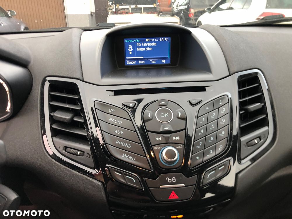 Ford Fiesta 1.0 EcoBoost S&S TITANIUM - 9
