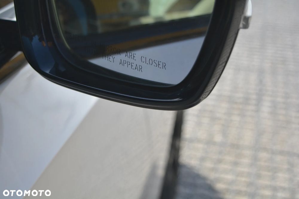 BMW Seria 3 330i xDrive Sport Line sport - 35