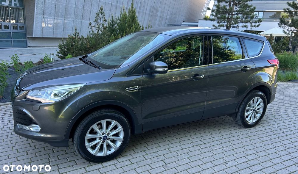 Ford Kuga 1.5 EcoBoost 2x4 Titanium - 11