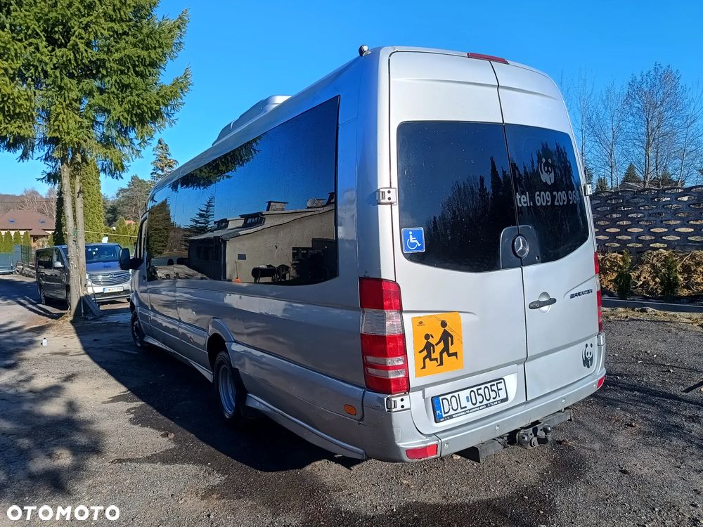 Mercedes-Benz 518 - 2