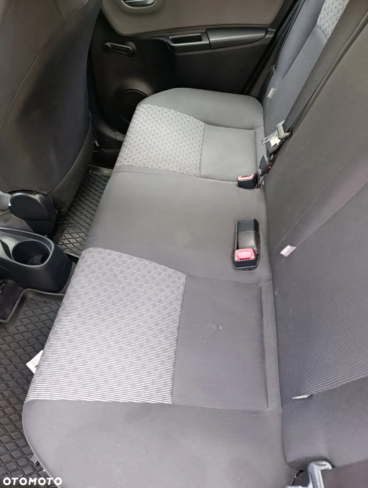 Toyota Yaris - 6