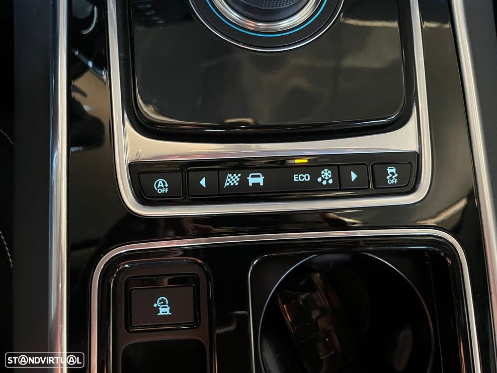 Jaguar XE 2.0 D R-Sport Aut. - 36