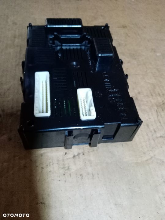 Moduł sterownik BCM Nissan Note E11 284B29U00A - 4