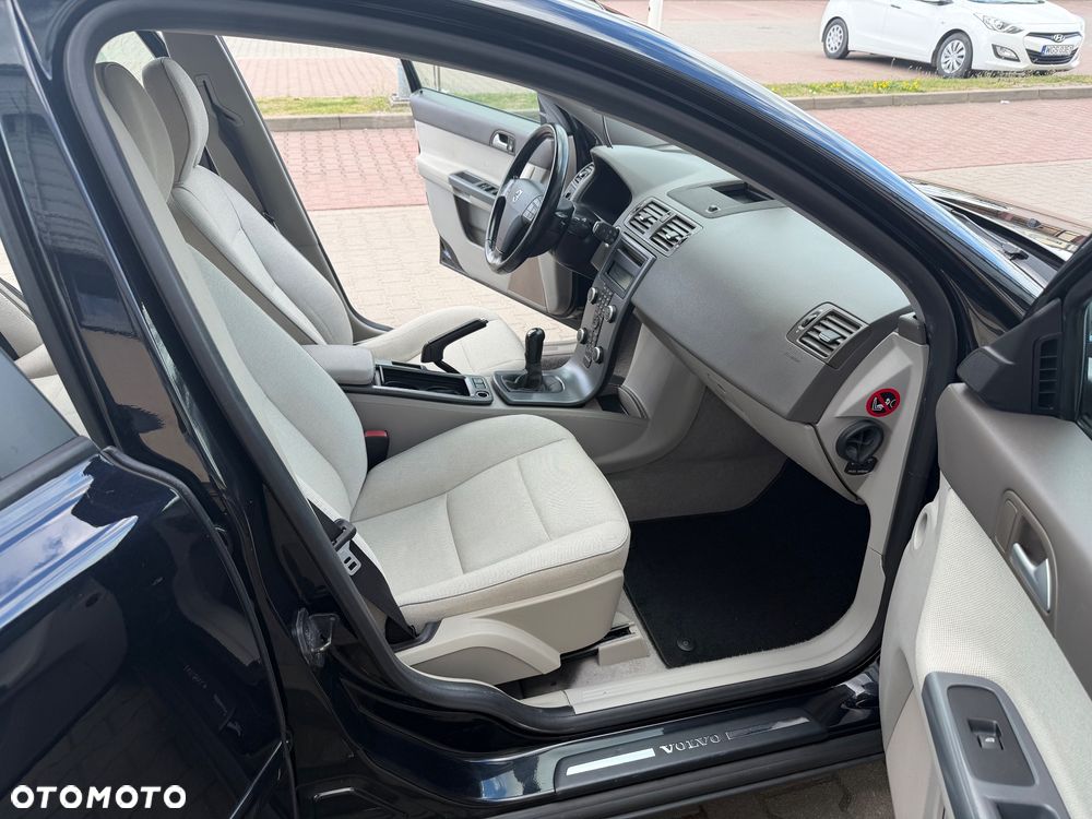 Volvo V50 1.6D - 22