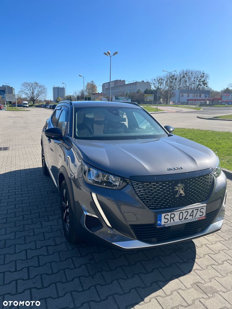 Peugeot 2008 PureTech 100 Allure S&S BVM6 - 13