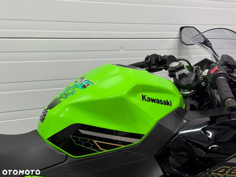 Kawasaki Ninja - 8