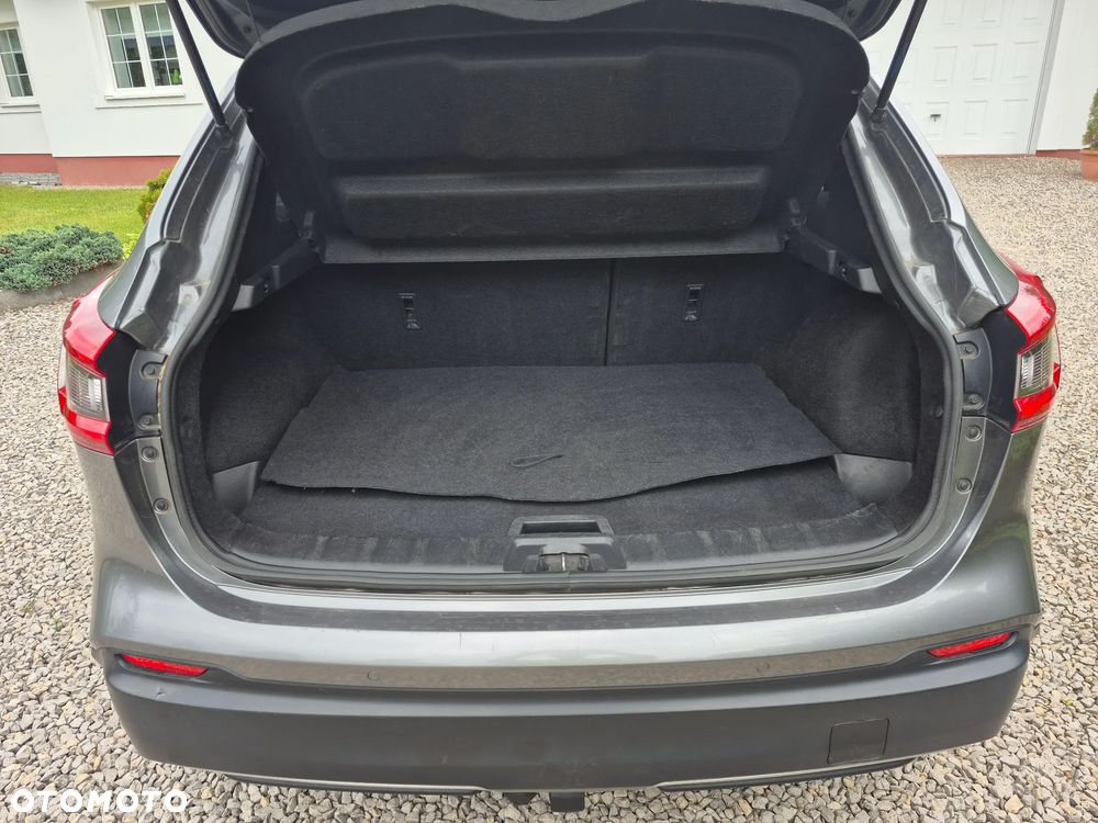 Nissan Qashqai 1.3 DIG-T ZAMA - 10
