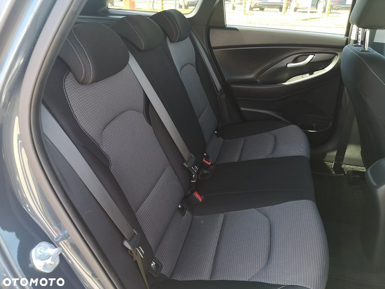Hyundai i30 1.5 DPI Modern - 33