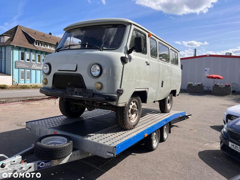 Uaz 452 - 1